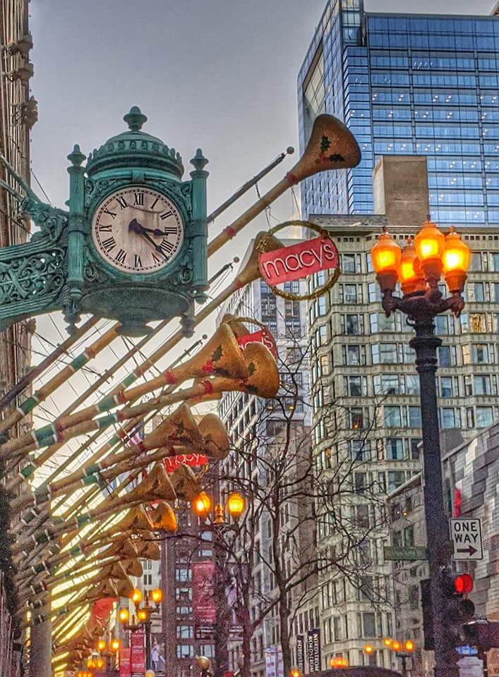 The Ultimate Guide to Christmas in Chicago!