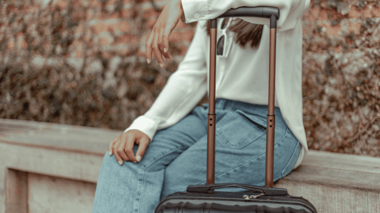 Gift Guide For The Traveling Woman