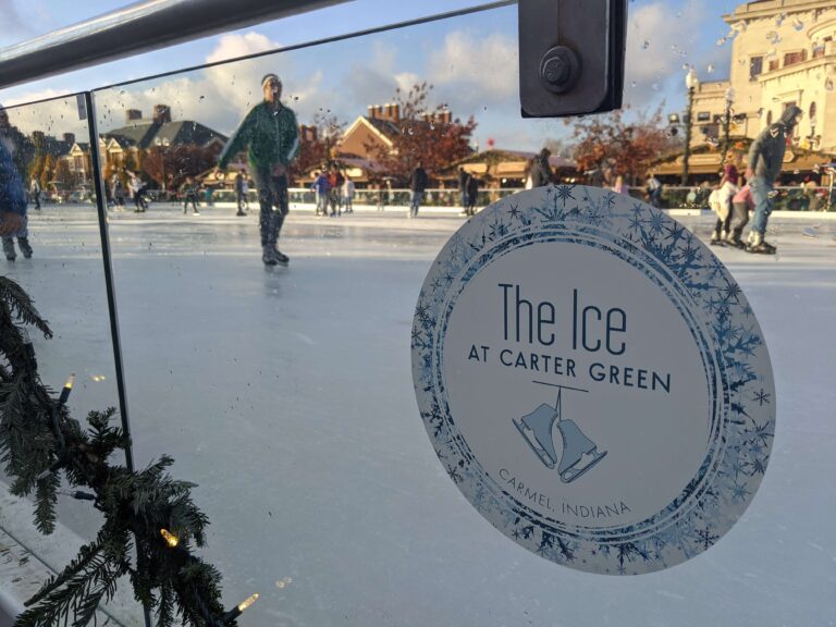 Where to Ice Skate in Indianapolis: Outdoor & Indoor Rinks for All Ages